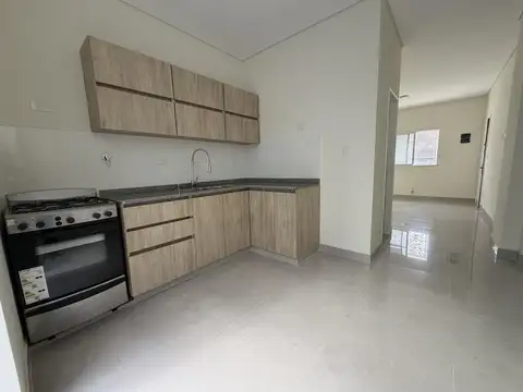 Depto Tipo Casa 4 ambientes con 2 baños