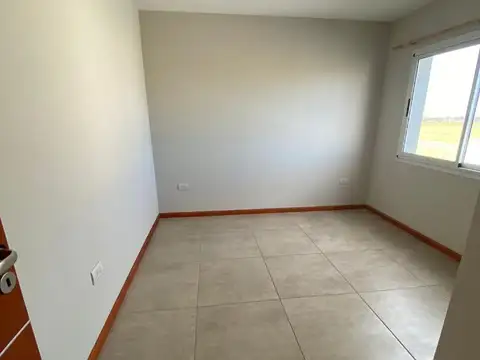 Av. Armada Argentina 2400