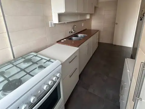 Departamento 4 ambientes con 2 baños