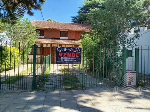 Hermoso duplex en Avenida, amplia zona comercial!! al 1900