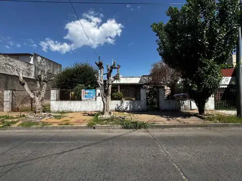 Casa En Venta En Ramos Mejia Sur