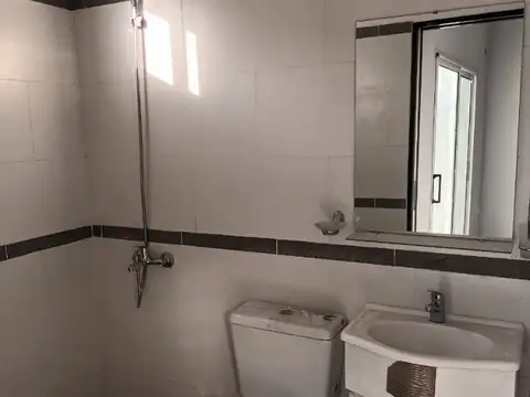 Depto Tipo Casa en Alquiler de 2 dormitorios