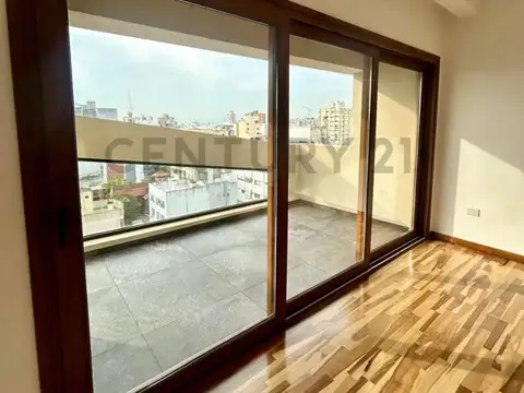 47 12 y 13 800, Piso 10