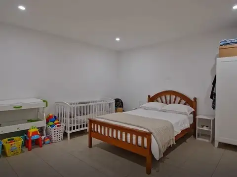 Casa 5 ambientes con 1 baño