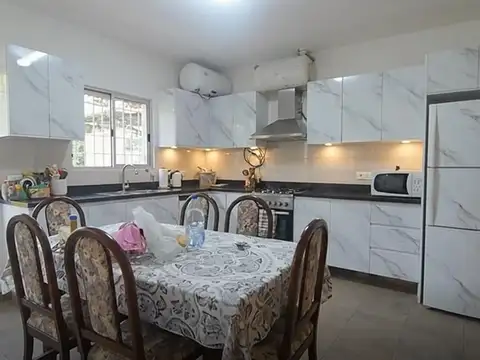 Casa en Venta en Villa Dominico, USD 1.320