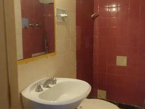 Depto Tipo Casa en Alquiler en Villa Ballester, $ 400.000