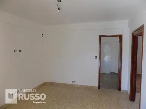 Casa en Venta en Hurlingham, USD 120.000