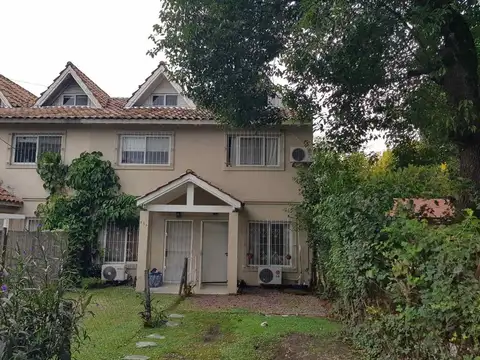 Venta casa triplex 3 dormitorios jardin pilar