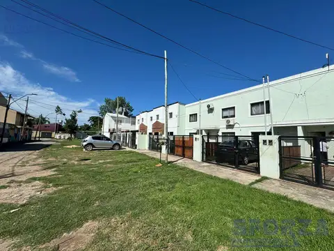 Depto Tipo Casa en Venta de 3 ambientes