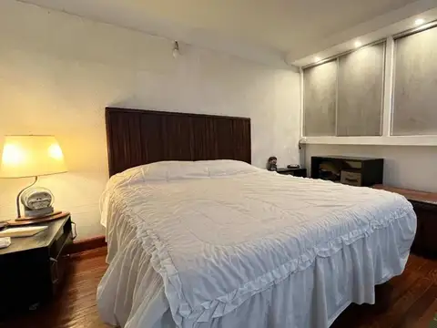 Depto Tipo Casa en Venta en Villa del Parque, USD 145.000