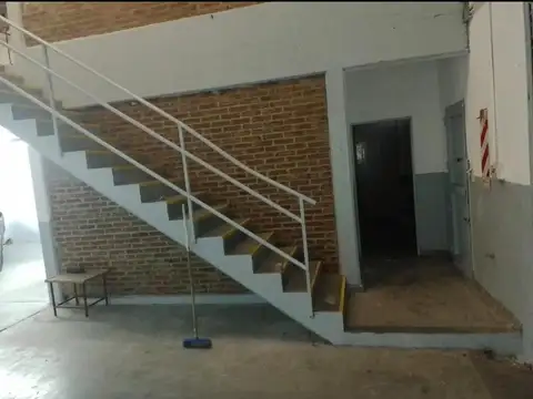 Espectacular Galpon en alquiler 