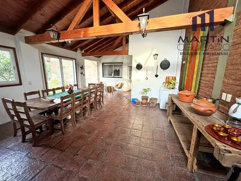 Casa en Venta con 1 cochera