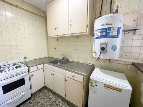 VENTA MONOAMBIENTE LUMINOSO 19m2 CENTRO