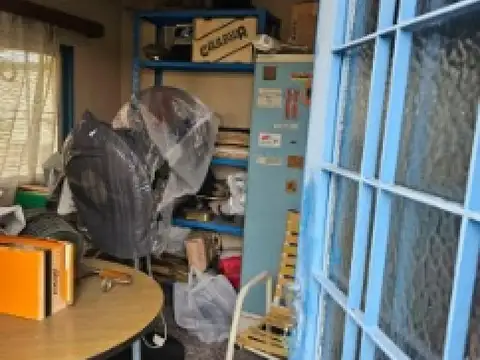 Casa en venta - 2 Dormitorios 1 Baño - 110Mts2 - Remedios de Escalada