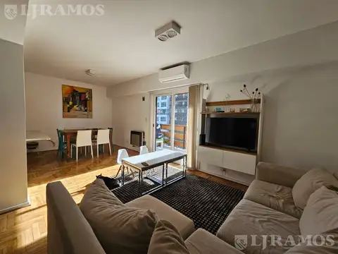 Departamento en Belgrano de 4 ambientes con balcón al frente! Muy luminoso!