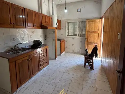 Casa con departamento en venta - Alto Alberdi