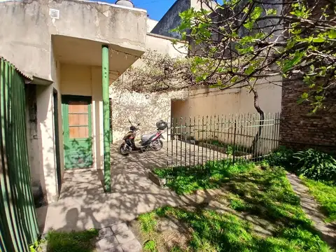 Venta de Casa en Flores, Capital Federal .Oportunidad de inversión  