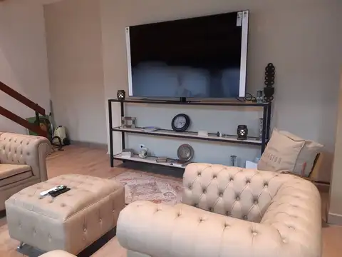 Depto Tipo Casa en Alquiler de 3 dormitorios