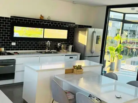 Casa en Venta al Noroeste