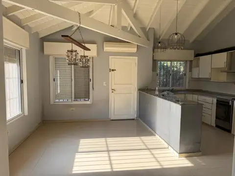 Comodoro Rivadavia 2965, Altos La Lonja 2900