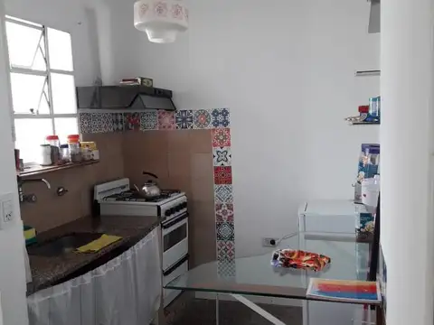 Casa en venta - 1 Dormitorio 1 Baño - Cochera - 180Mts2 - La Plata