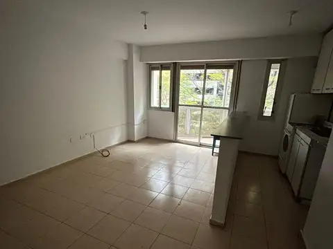 Alquilo Depto Dos Dormitiorios con Balcon. Rondeau 538