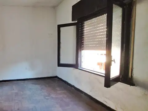 Depto Tipo Casa 4 ambientes con 2 baños