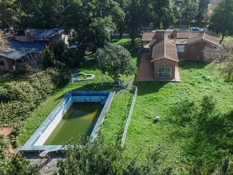 Excelente lote y chalet  en  Moreno, Buenos Aires