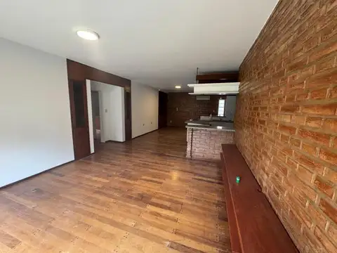 Casa 7 ambientes con 3 baños