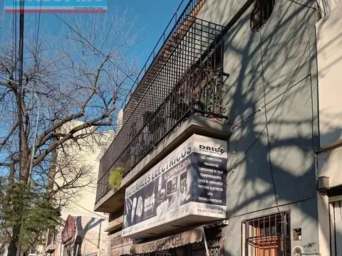 Rivadavia  al 8600