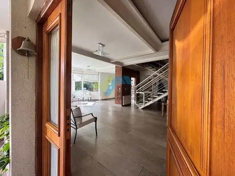 Casa 7 ambientes con 7 baños