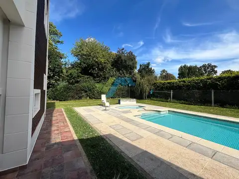 Casa Chalet  en Venta en Golfer's Country Club, Pilar, G.B.A. Zona Norte