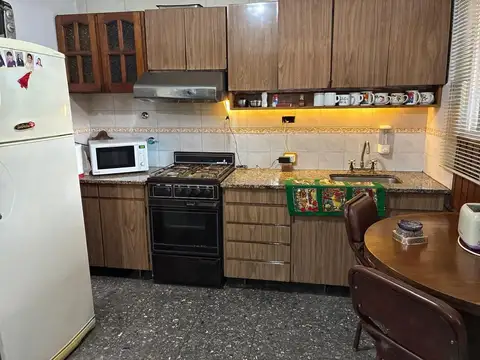 Depto Tipo Casa en Venta 53 años