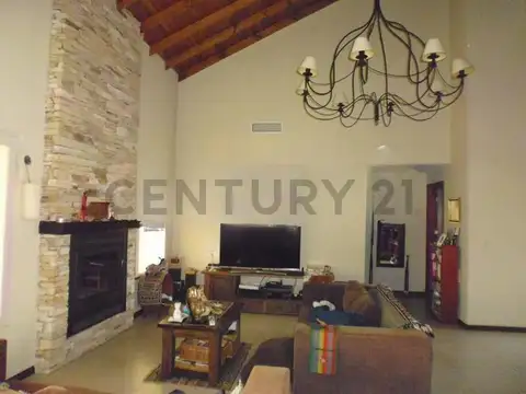 Casa en Venta en Fincas de Iraola II, USD 395.000