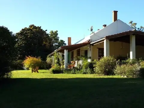 VENTA COMPLEJO DE CASAS EN SAN JAVIER Y YACANTO