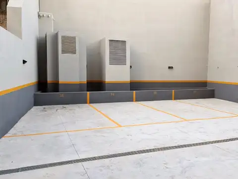 Bernardo De Irigoyen 1400, Piso 1