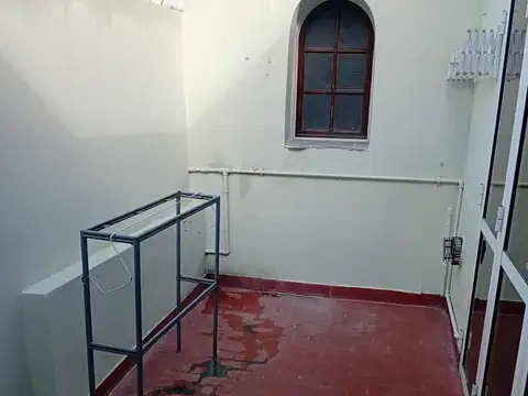 Departamento 5 ambientes con 1 baño