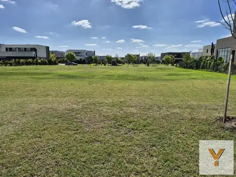 Terreno en Venta 33  mts Fondo