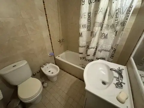 VENTA 2AMB LUMINOSO, BAÑO, COCINA Y BALCÓN, AMENITIES