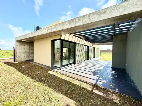 Casa en Venta en Pueblo Esther, USD 132.000