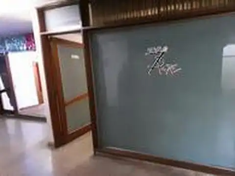 Local en Venta 30 años