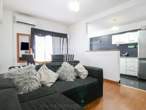 Intendente Casares al 2700 entre Cordoba y Marengo