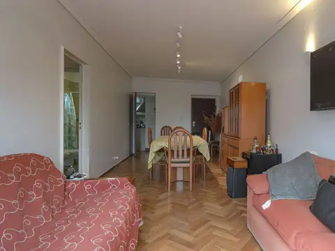 Depto Tipo Casa en Venta con 2 cocheras