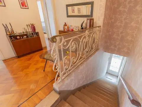 Depto Tipo Casa 4 ambientes con 2 baños