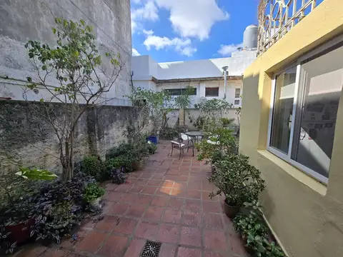 Venta  PH  2 plantas con patio y Balcon terraza - Villa Ballester