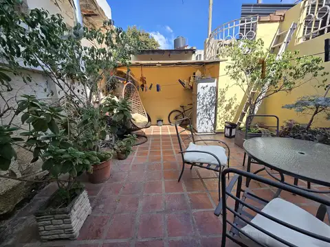 Depto Tipo Casa en Venta de 4 ambientes