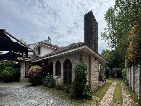 Casa 6 ambientes con 6 baños