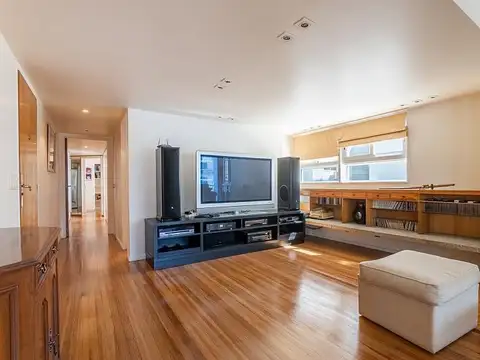 Departamento en Venta con 2 cocheras