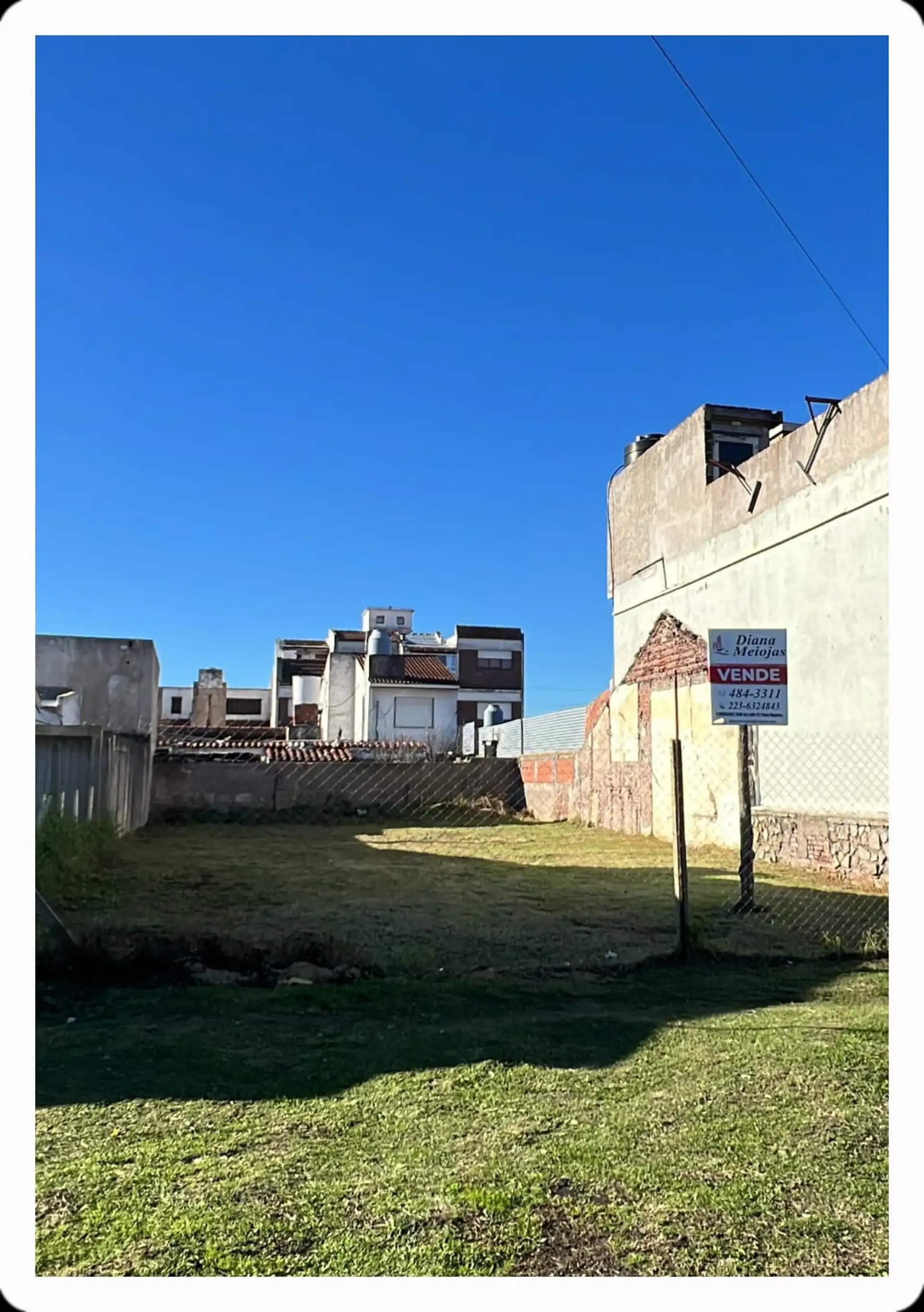 Terreno en venta 10x22.5 en Punta Mogotes