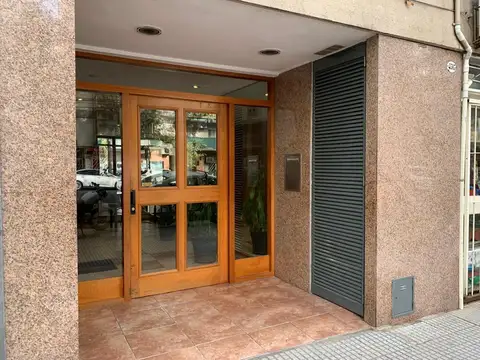 Av Diaz Vélez al 4500 10°